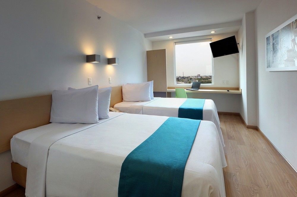 One Guadalajara Expo Hotel Eksteriør billede