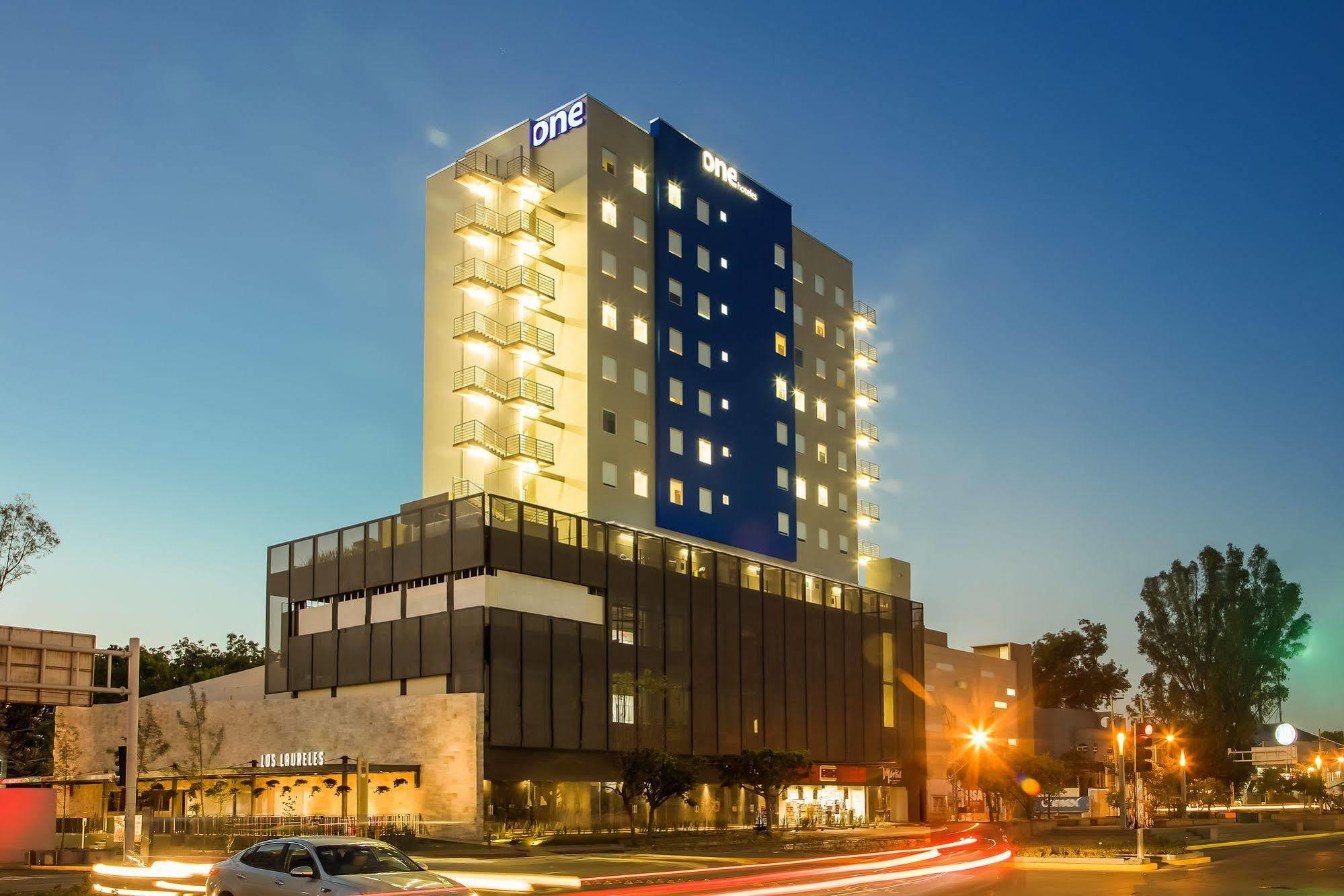 One Guadalajara Expo Hotel Eksteriør billede