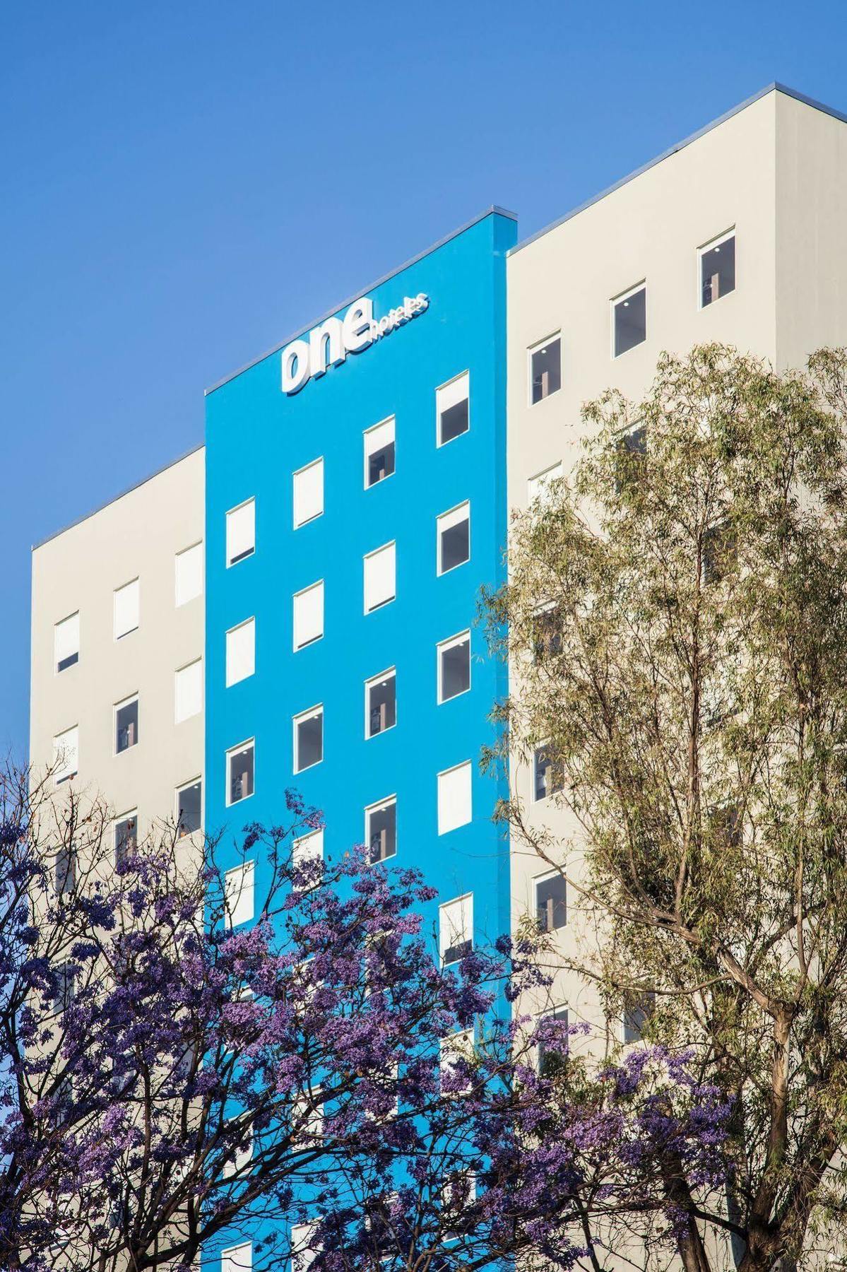 One Guadalajara Expo Hotel Eksteriør billede